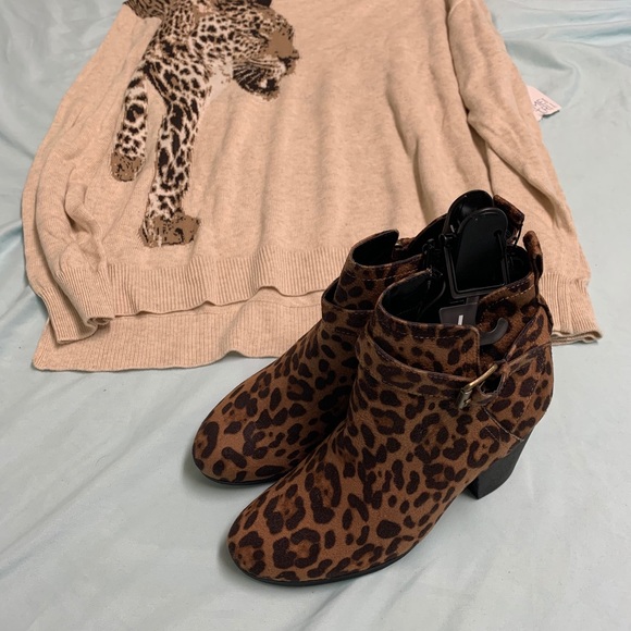 Time and tru size 7 women’s boots with memory foam - Picture 4 of 7